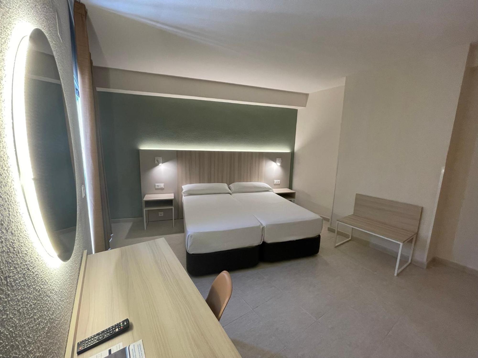 Hotel Marconi Benidorm Luaran gambar
